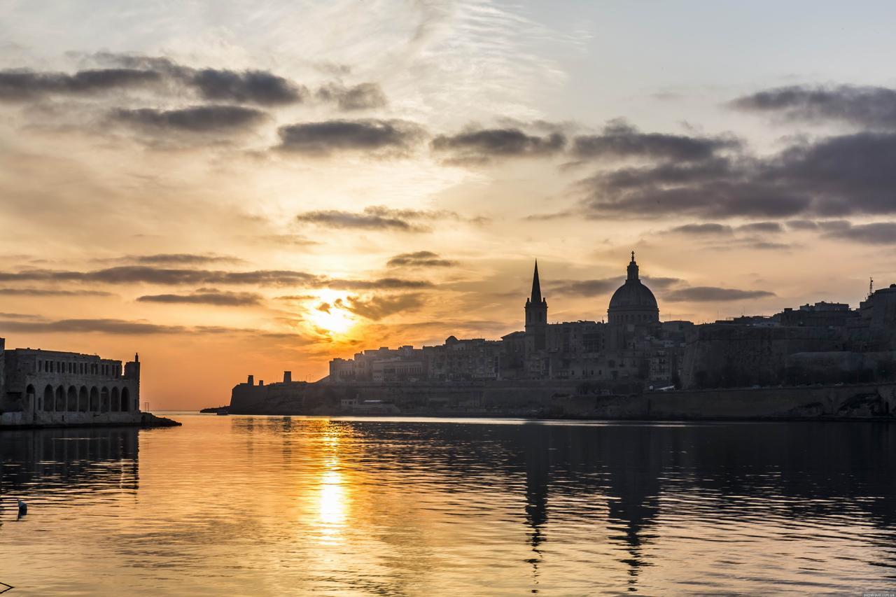 Marvellous Seafront Apartment Sliema Eksteriør billede